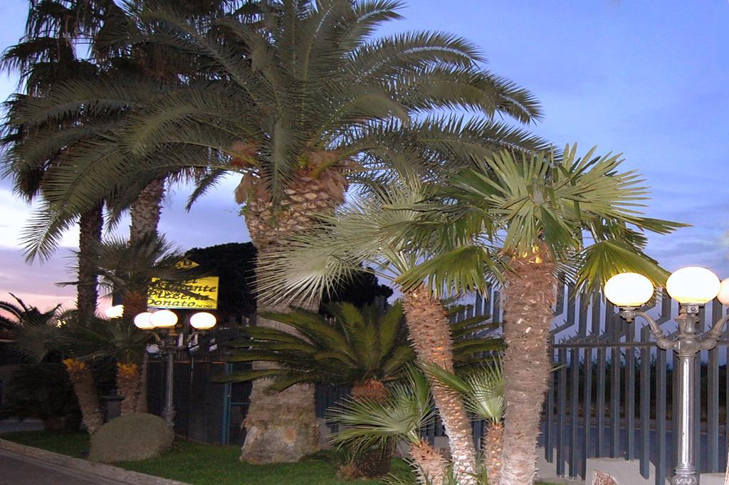 Hotel Ristorante Donato Calvizzano Ngoại thất bức ảnh