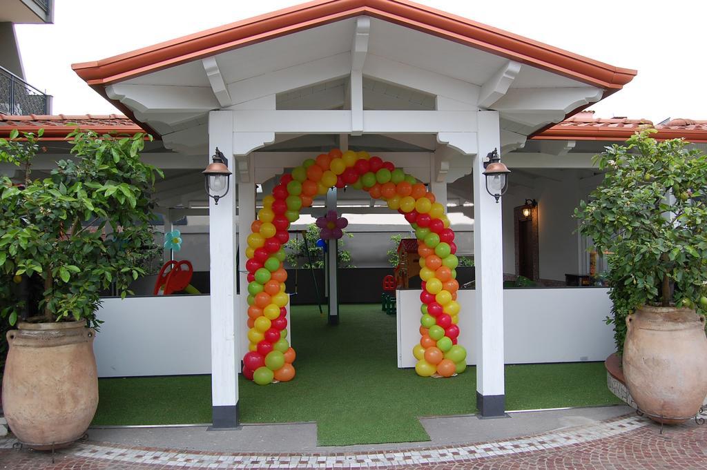Hotel Ristorante Donato Calvizzano Ngoại thất bức ảnh