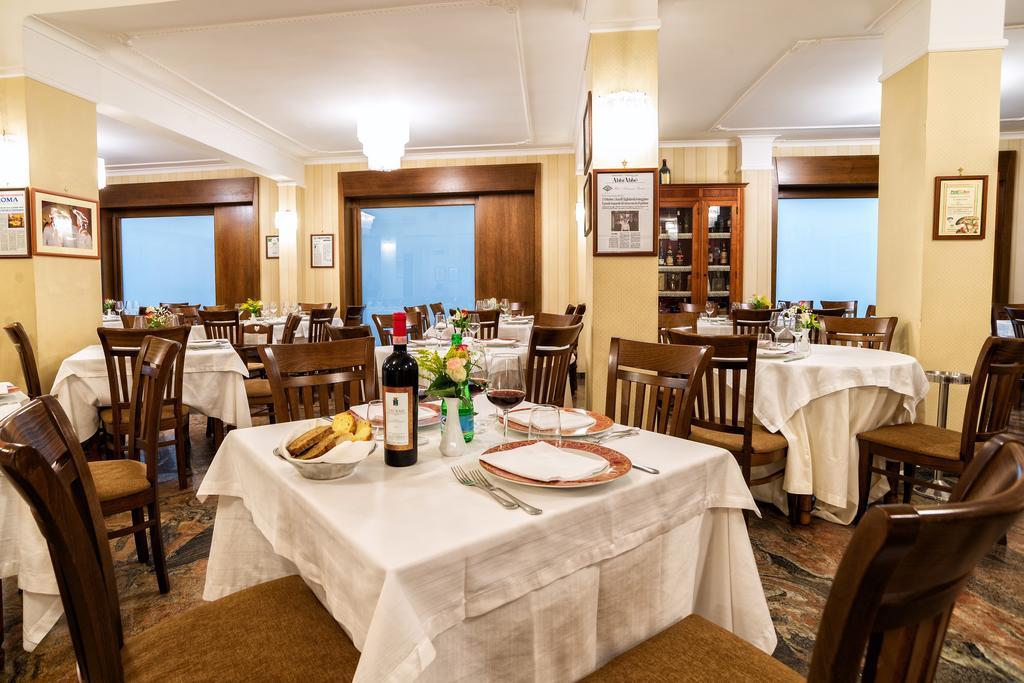 Hotel Ristorante Donato Calvizzano Ngoại thất bức ảnh