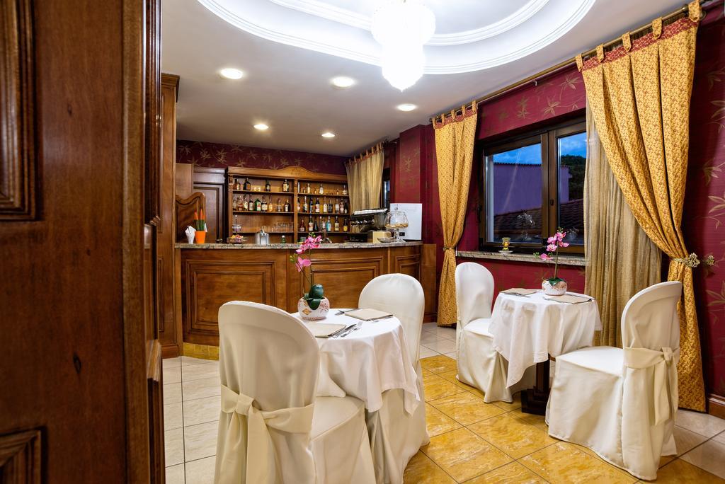 Hotel Ristorante Donato Calvizzano Ngoại thất bức ảnh